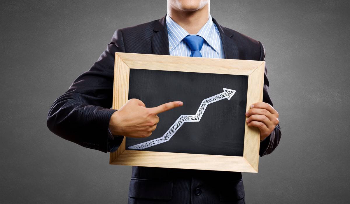 How to Get Your First 10,000 Fans on Facebook